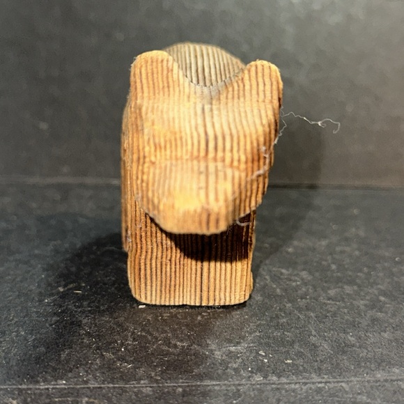 Small Vintage Hand Carved Wooden Bear Figure , Crowe Canada, Carved Folk Art - Picture 3 of 7